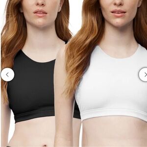 GAP Fit NWT Women's Black and White Sports Bra Set